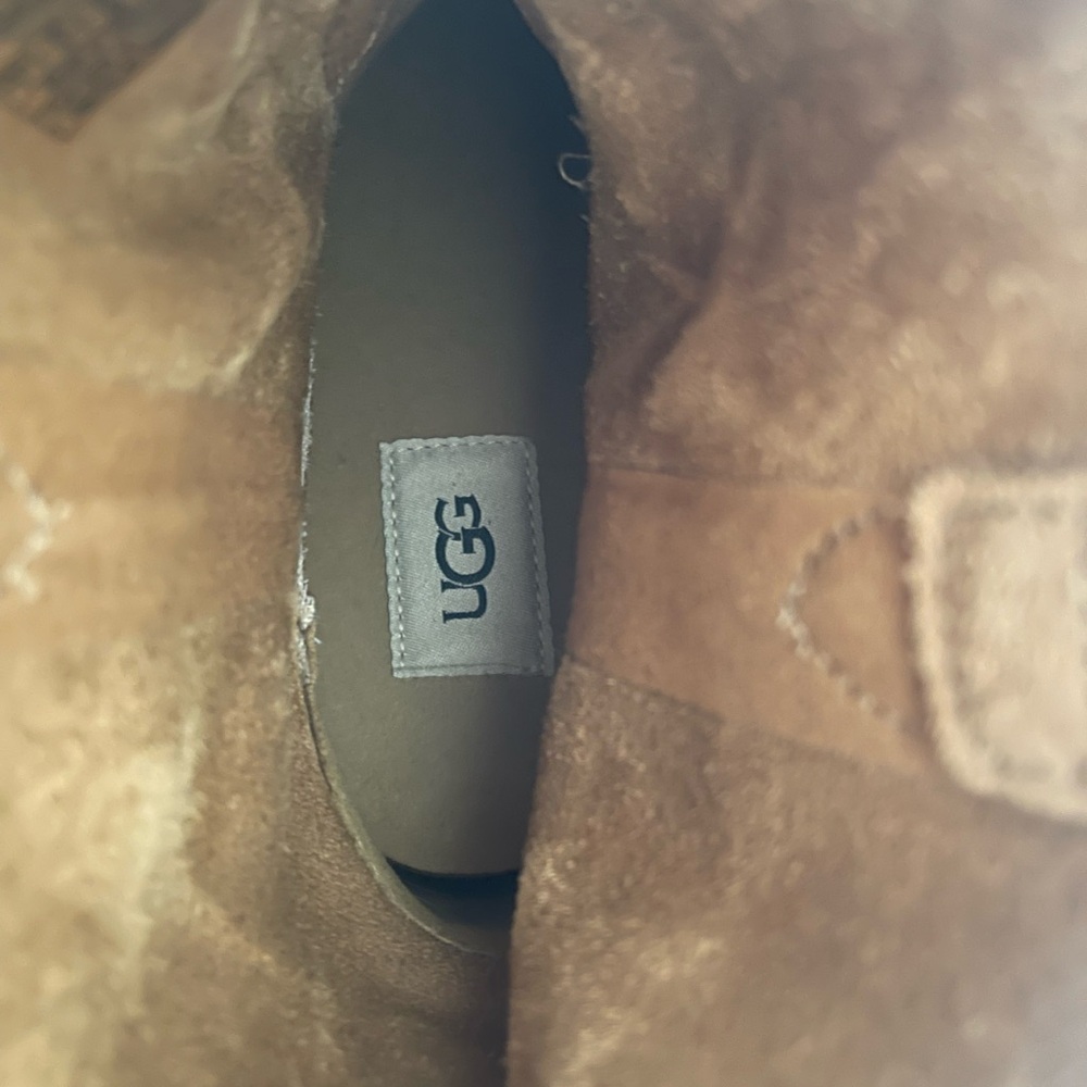 UGG Slouch Short Boots Booties, Sold Out!, Chestnut Suede Leather, Like New - Picture 10 of 15